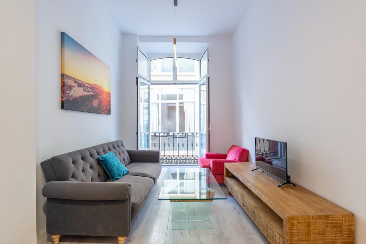 Апартаменты Urbe10 Plaza De La Constucion Premium Loft Малага Экстерьер фото