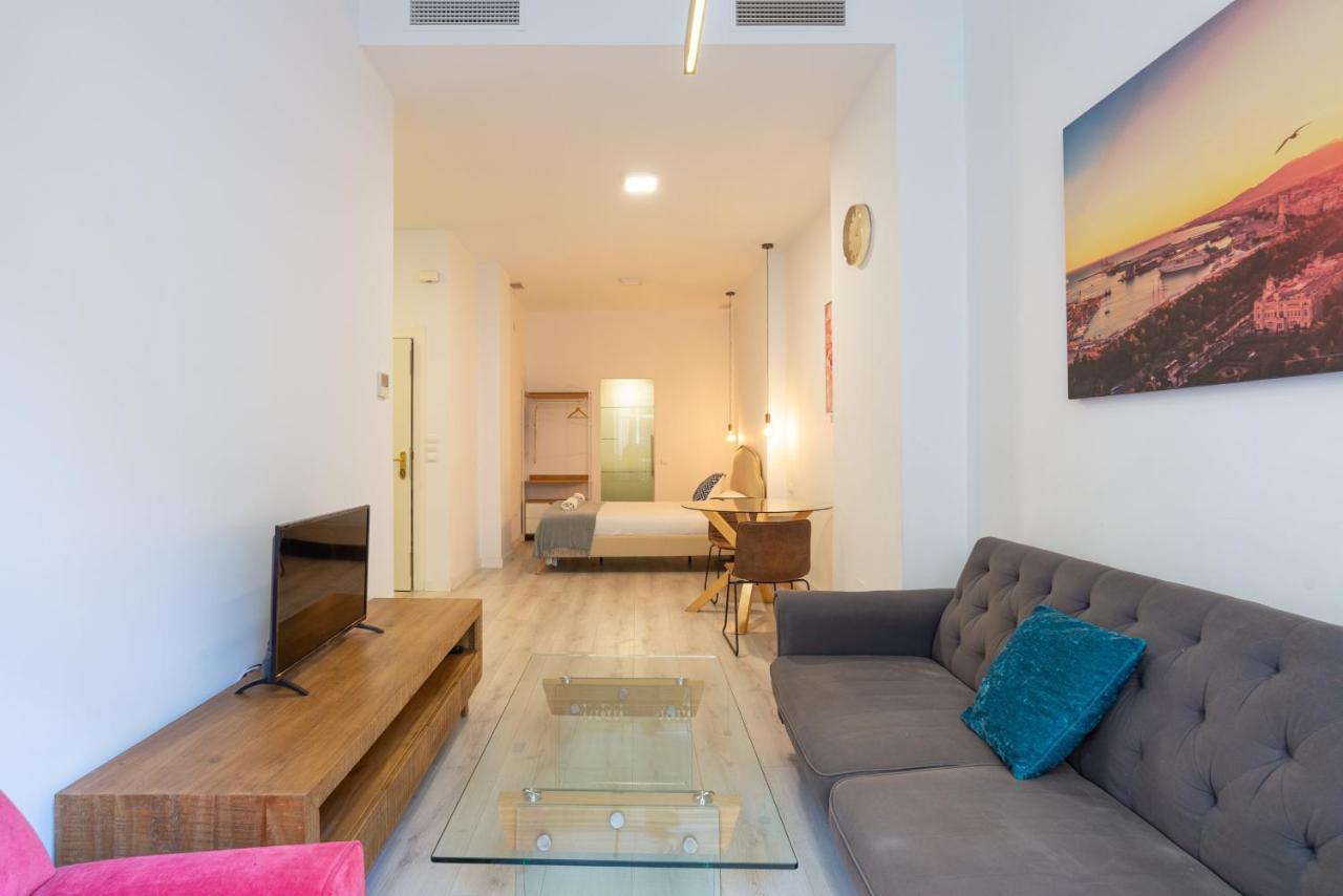 Апартаменты Urbe10 Plaza De La Constucion Premium Loft Малага Экстерьер фото